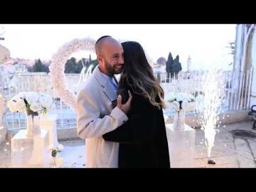 סרטון הצעת נישואין בכותל - כינור דוד