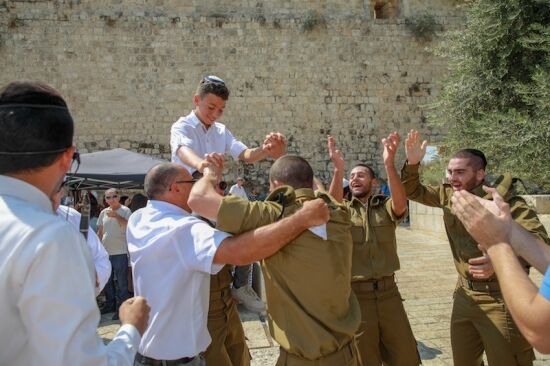 הפקת בר מצווה בכותל כינור דוד