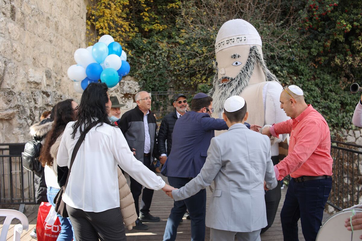 בובה לבר מצווה
