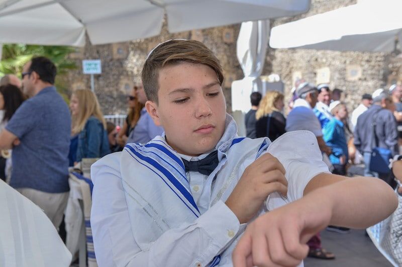 תמונה יום בר מצווה בירושלים