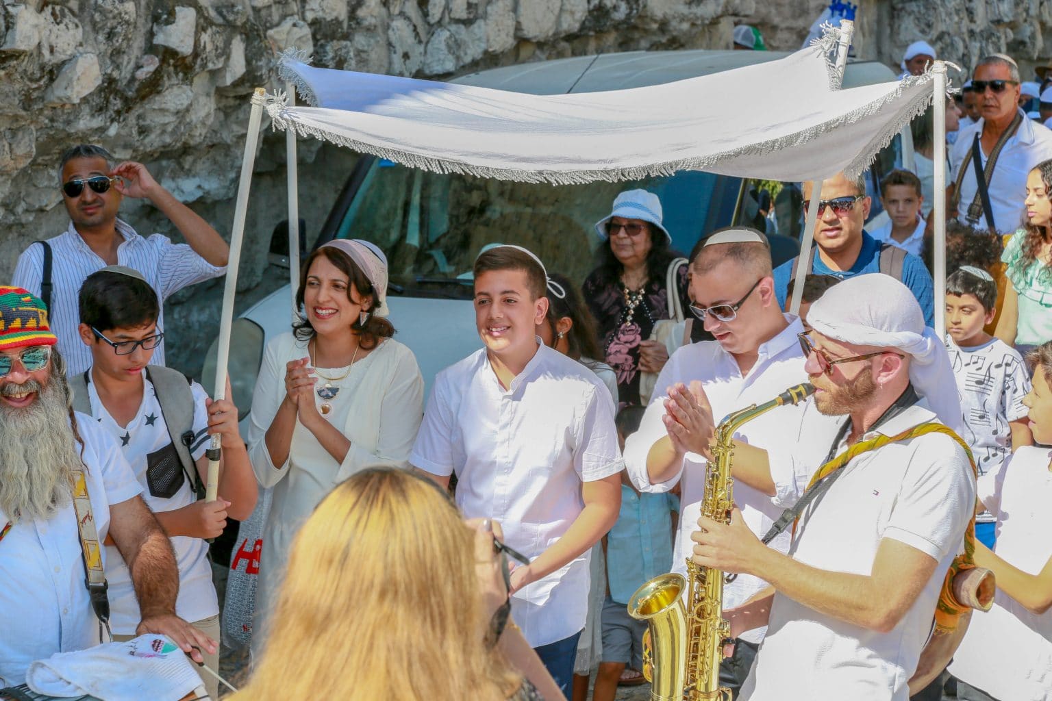 תמונה אנשי מפתח בטקס בר מצווה בכותל