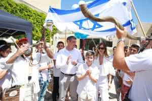 בר מצווה בכותל שופרות