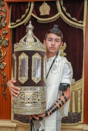 photo bar mitzvah jerusalem kotel